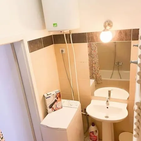 Spacious In A Vibrant Center * Budapest