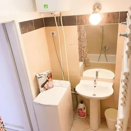 Spacious In A Vibrant Center * Budapest