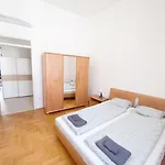 Spacious In A Vibrant Center